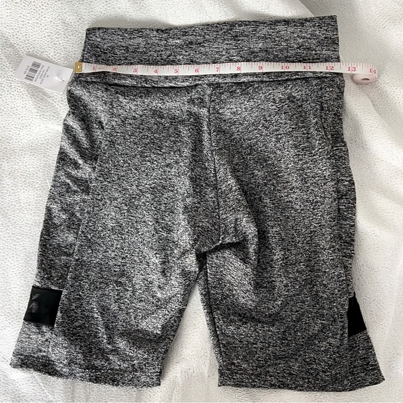 NWT YMI Grey Biker Shorts with Pockets & Mesh Side - Picture 2 of 4